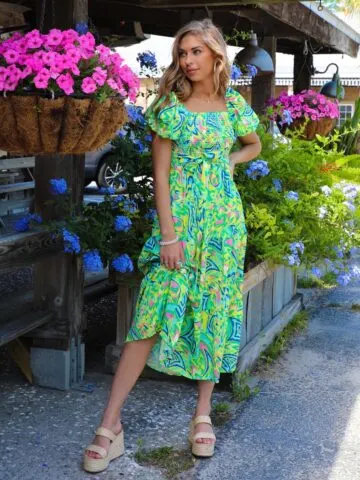 tropical vacation outfits